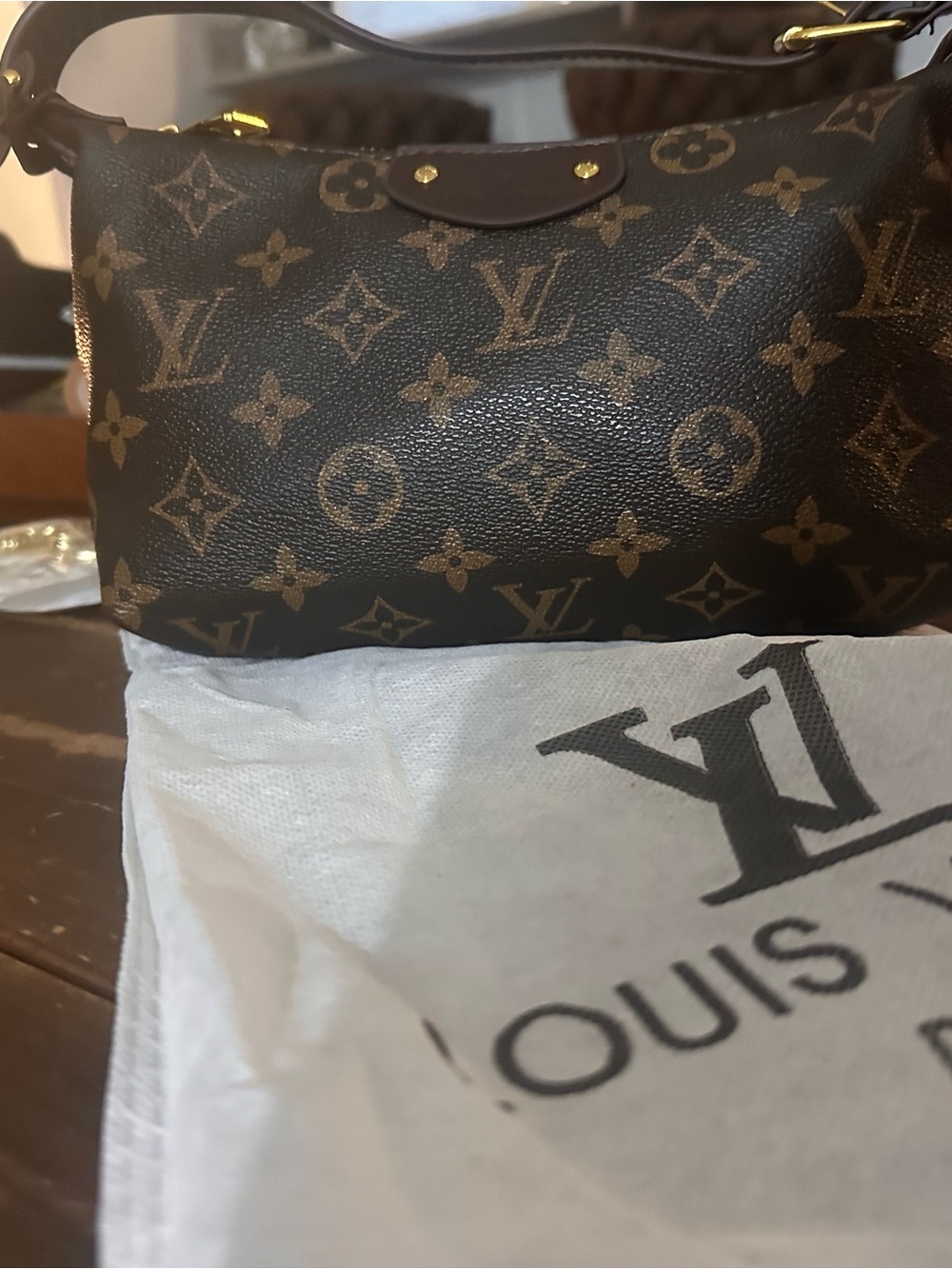 Source Unknown Brown & Gold Monogram Shoulder Bag - Picture 3 of 13